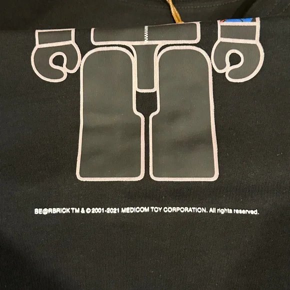 BAPE x Medicom Toy Camo Bear Tee
Black - Picture 4 of 6